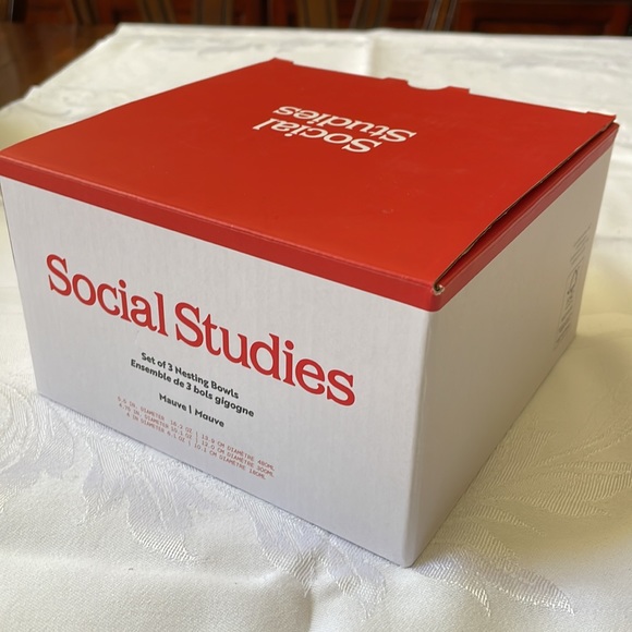 Social Studies Hostess Nesting Bowls Mauve New in box Set of 3 - Picture 8 of 9